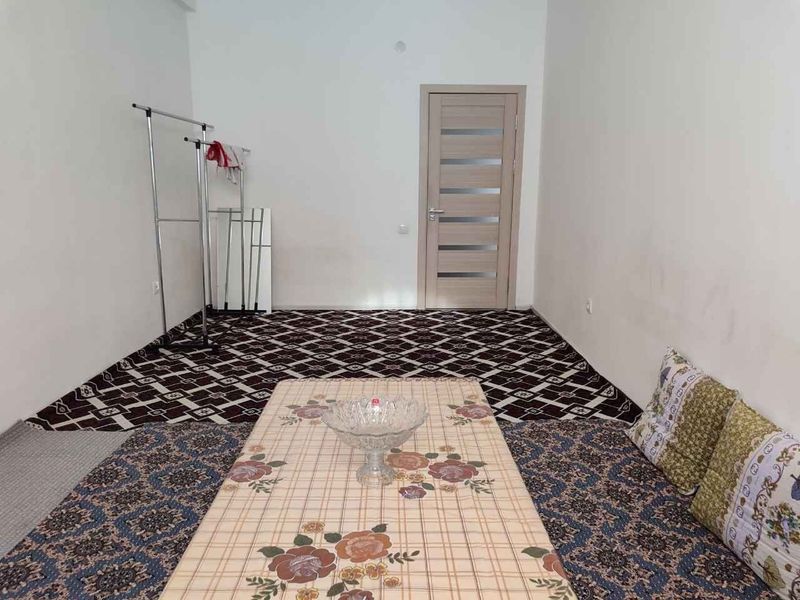 Talaba qizlarni ijaraga qoʻyaman Talaba qizlarni ijaraga qoʻyaman