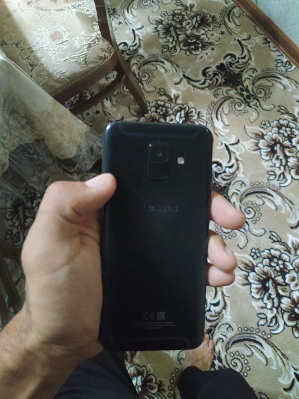 Telefon Samsung A6