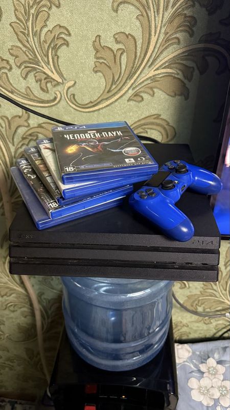 Ps4 pro 1 tb срочно нужно деньги Ps4 pro 1 tb срочно нужно деньги