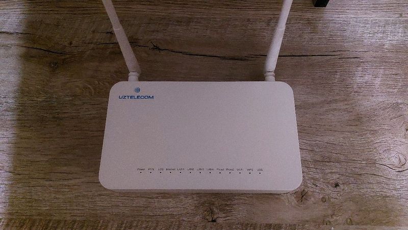 ZTE ZXHN F660 gpon router Uztelekom ZTE ZXHN F660 gpon router Uztelekom