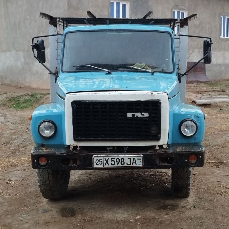 Gaz 53 sotiladi 3309