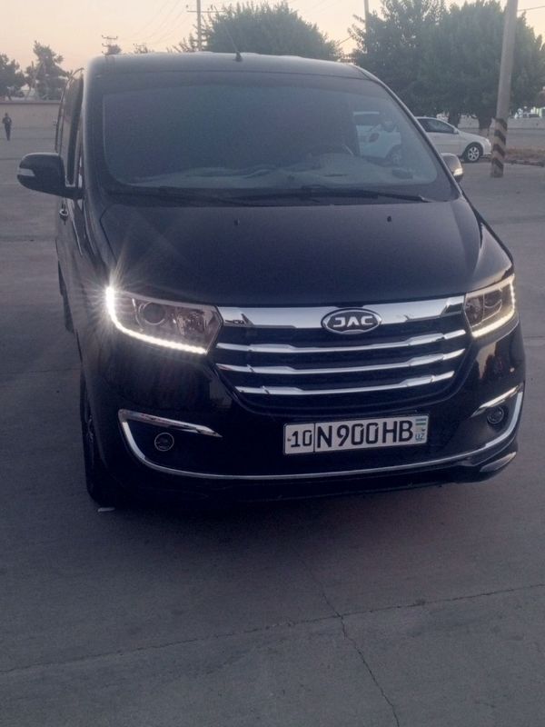 Jac M3 sotiladi. Jac M3 sotiladi.