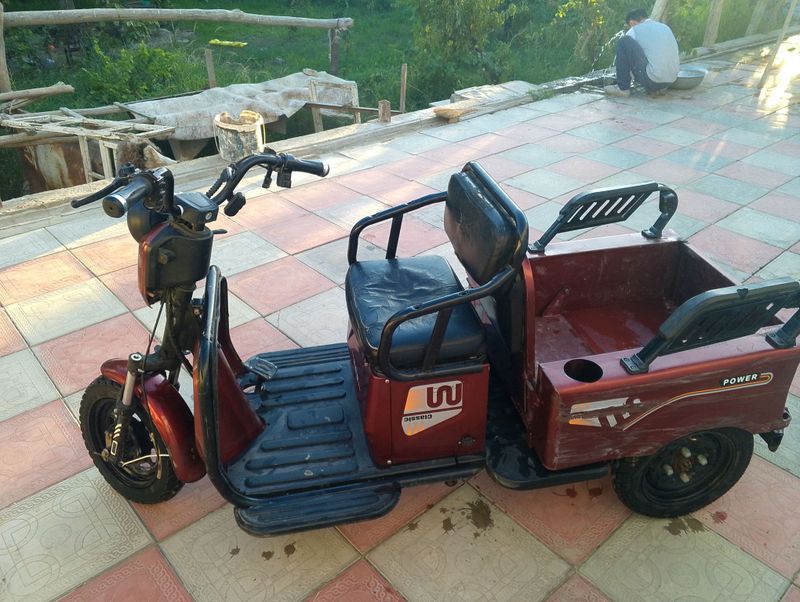 3baloni sukuter
