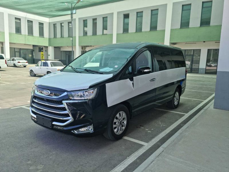 JAC M4 9 o'rinli avtamat karobka 2turbo mator shegirmede harid qilin