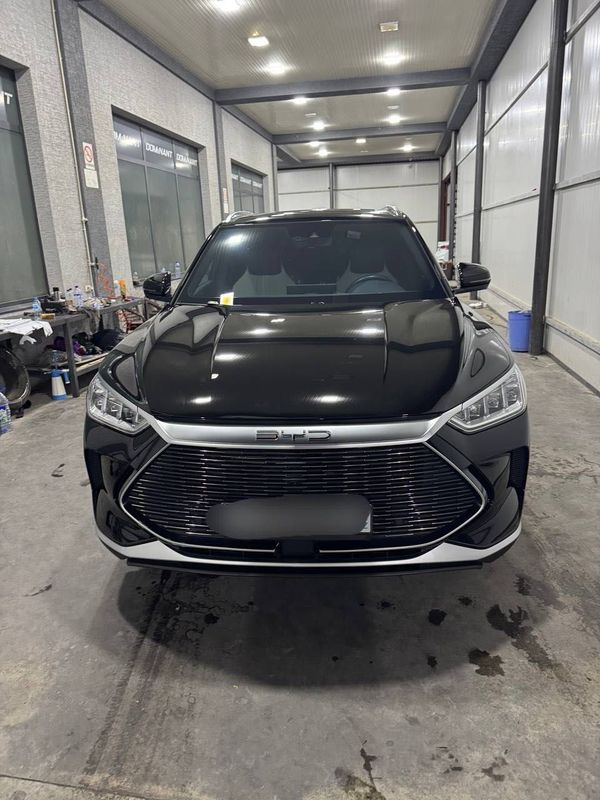 BYD Song Plus DMi HYBRID 2-pozıtsıyası BYD Song Plus DMi HYBRID 2-pozıtsıyası