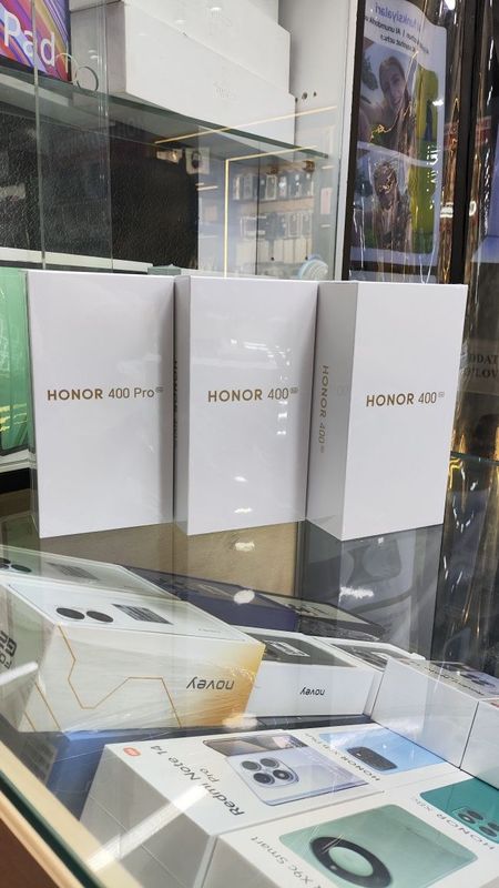 HONOR 400 8/256 12/256 Gold/Gray 1 yil kafolati bor offitsialni serv HONOR 400 8/256 12/256 Gold/Gray 1 yil kafolati bor offitsialni serv