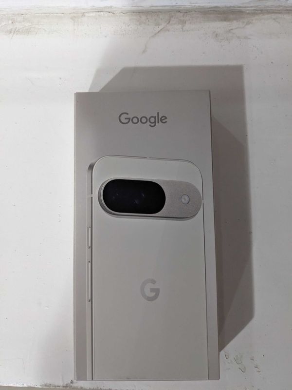 Google Pixel 9. Фарфоровый. 128гб