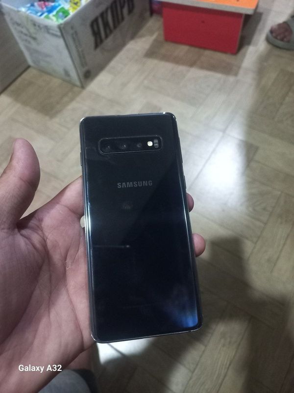 Samsung s10 bor.. Samsung s10 bor..