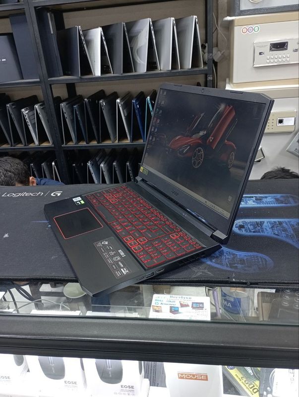 Acer nitri 5 i5/10 8ram/256 ssd/5hdd gtx1650 Acer nitri 5 i5/10 8ram/256 ssd/5hdd gtx1650