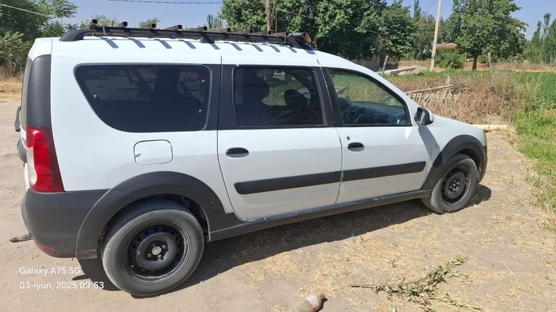 Lada largus cross 2018 holati yaxshi 4 pakalina mitan Lada largus cross 2018 holati yaxshi 4 pakalina mitan
