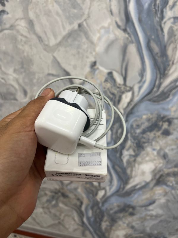 Iphone zaryadka Apple Adapter Galofka komplekt Iphone zaryadka Apple Adapter Galofka komplekt