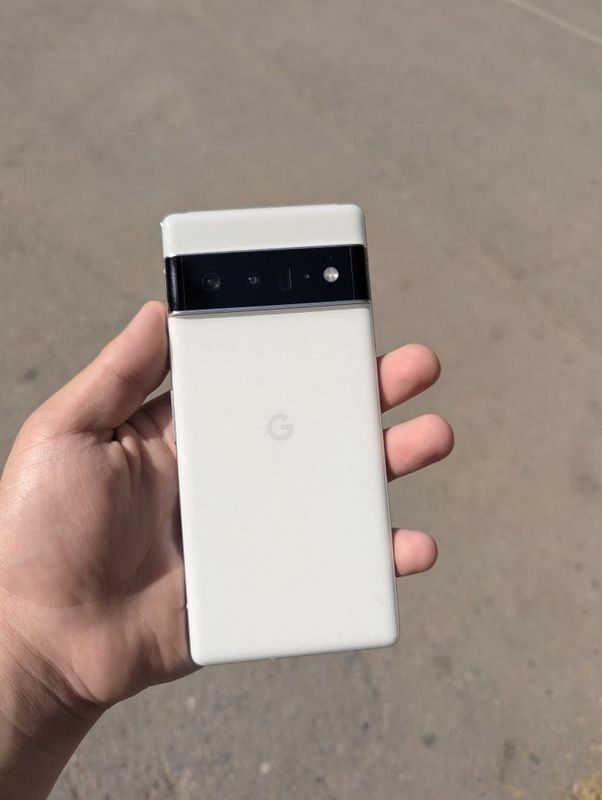 Google Pixel 6 Pro в идеальном состоянии Google Pixel 6 Pro в идеальном состоянии