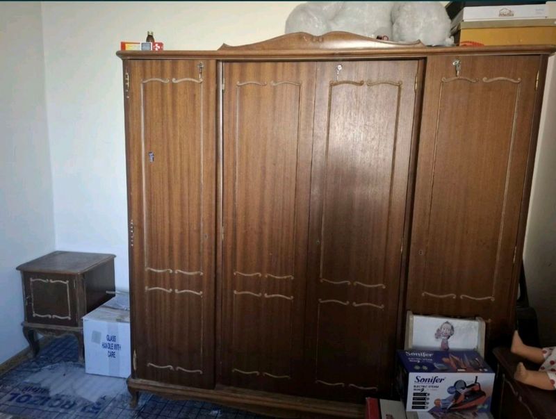 spalni garnitur ideal holatda sotiladi spalni garnitur ideal holatda sotiladi