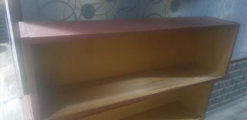 Полки книжные деревяные Полки книжные деревяные