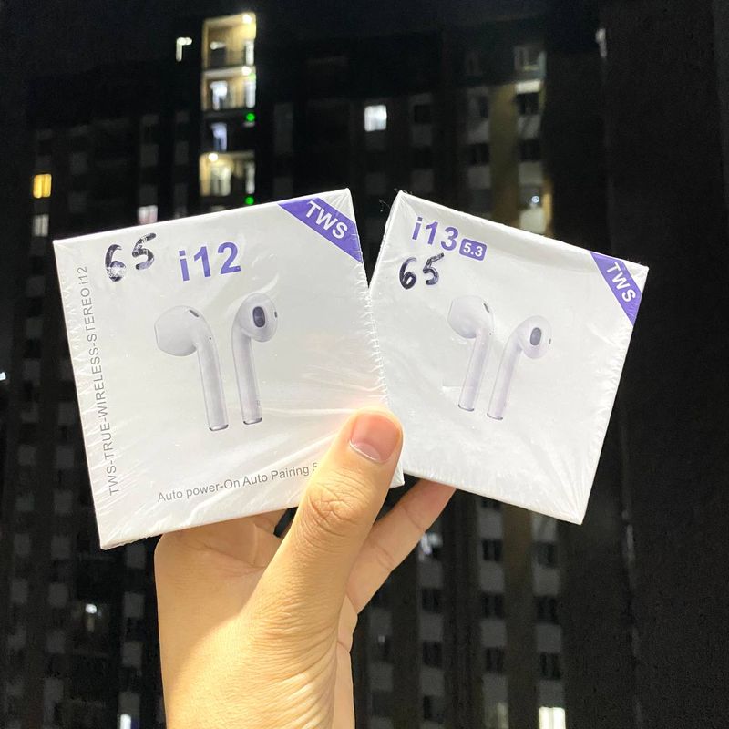 i12, i13 AirPods 2:2 iPhone va Android smartfonlari uchun simsiz naushniklar i12, i13 AirPods 2:2 iPhone va Android smartfonlari uchun simsiz naushniklar