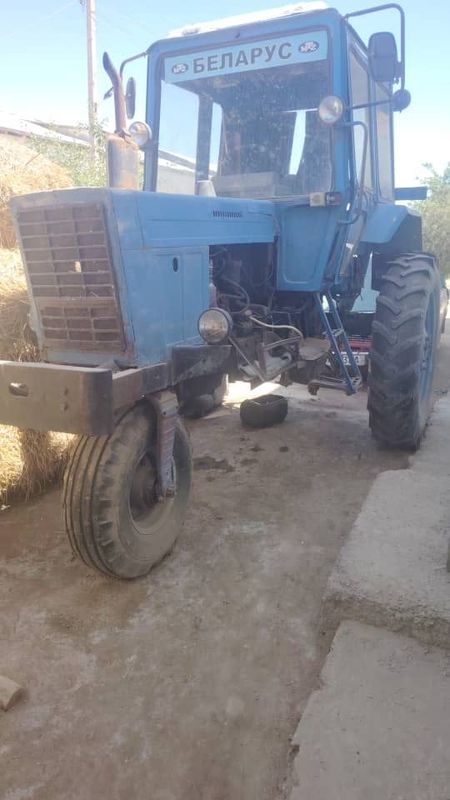 Traktor TTZ80 sotiladi Traktor TTZ80 sotiladi