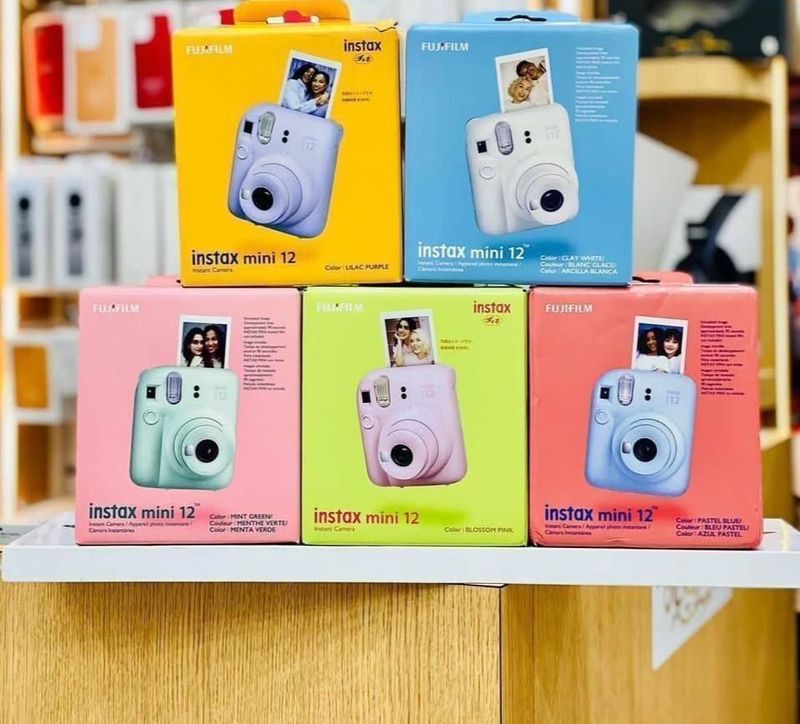 Фотоаппарат, камера моментальной печати Fujifilm Instax Mini 12