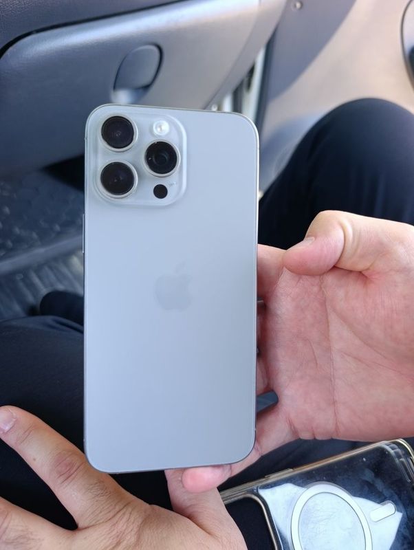 IPhone 15 promax 1010 ye.