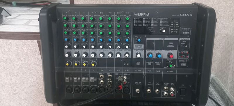 ямаха emx5 микшеный пульт