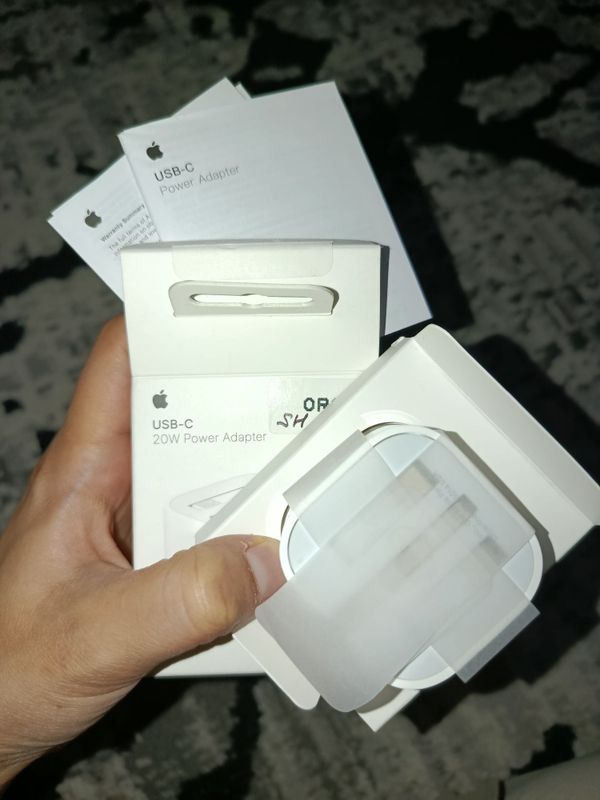 Orginal IPhone galovkasi 100% orginal. Orginal IPhone galovkasi 100% orginal.