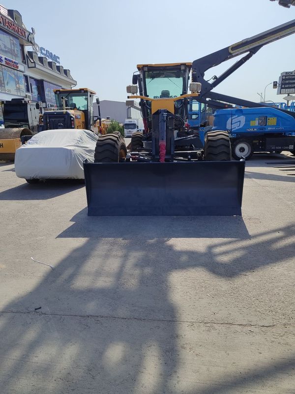 Sinomach 719H Greyder (рассрочка бор) Sinomach 719H Greyder (рассрочка бор)