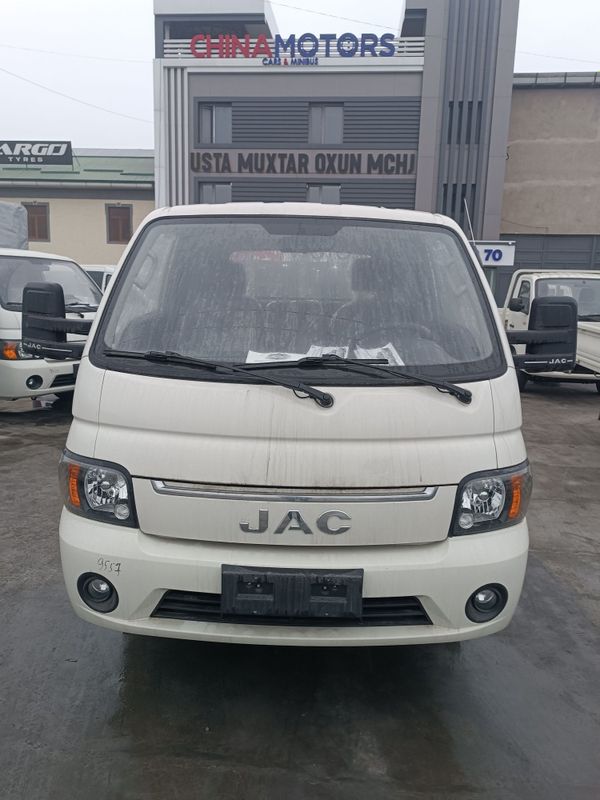 Jac X200 kia bongo oʻrniga