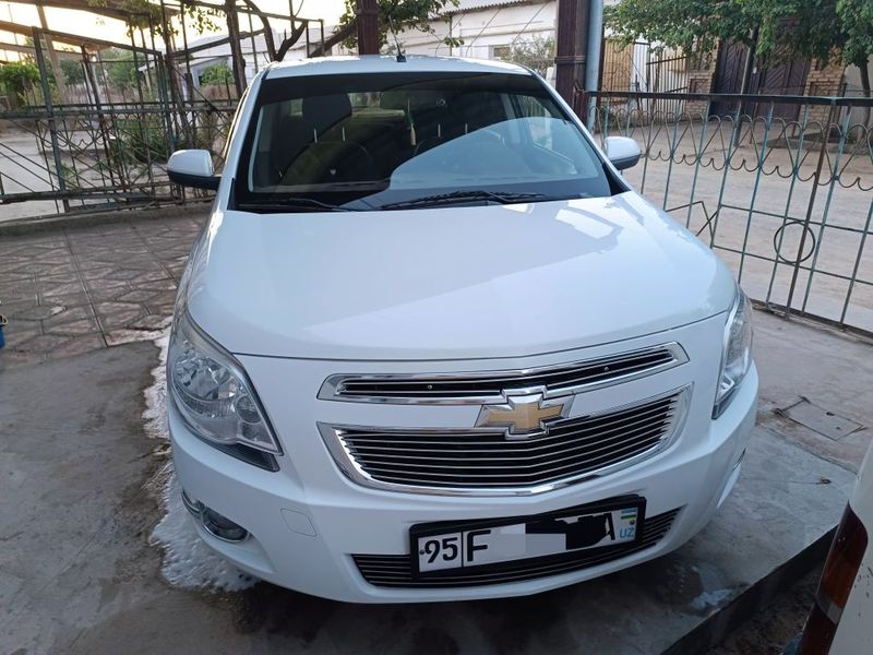 Chevrolet Cobalt satiladi