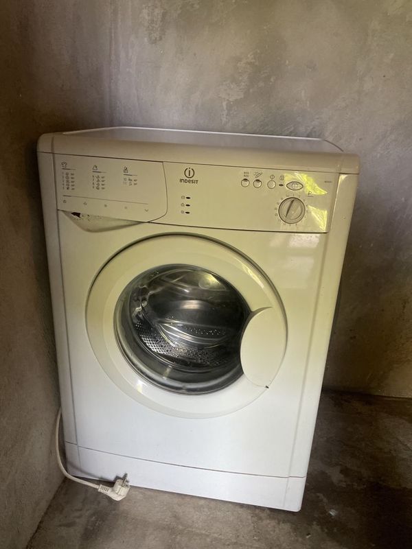 Indesit kirmowina Indesit kirmowina