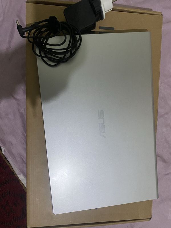 asus kompyuter yangi ishlatilmagan