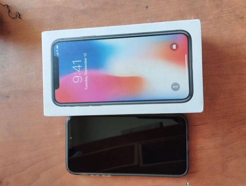 iPhone x srochna sotladi iPhone x srochna sotladi