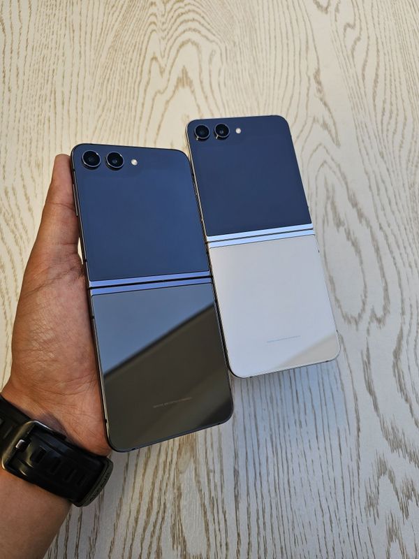 Samsung Galaxy Z Flip 5 (512 GB). Snapdragon 1 sim + e sim bor Samsung Galaxy Z Flip 5 (512 GB). Snapdragon 1 sim + e sim bor