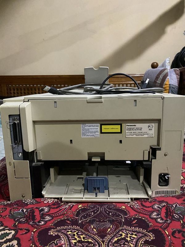 Printer Panasonic KX-P7100