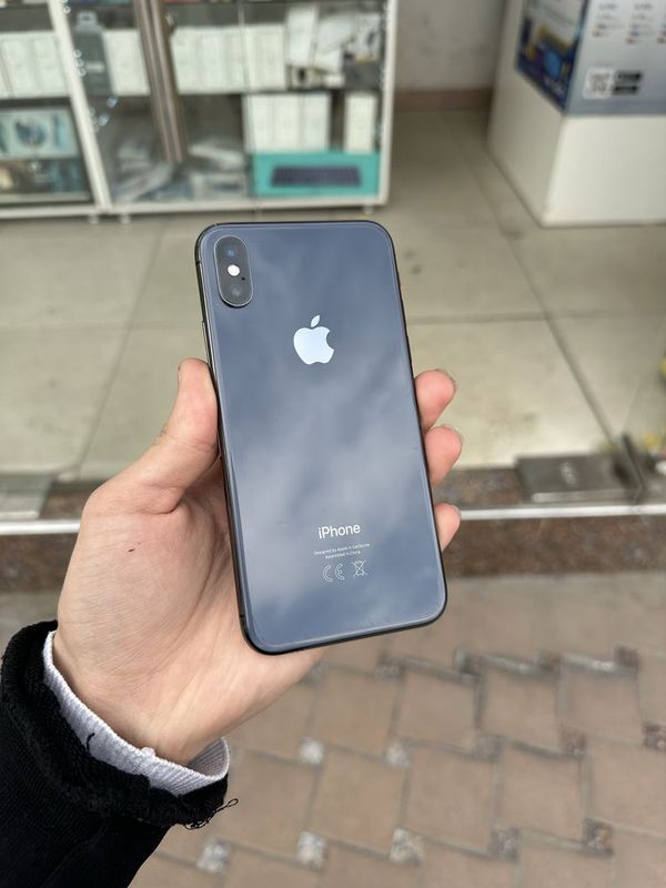 iPhone X 64 gb qora rang