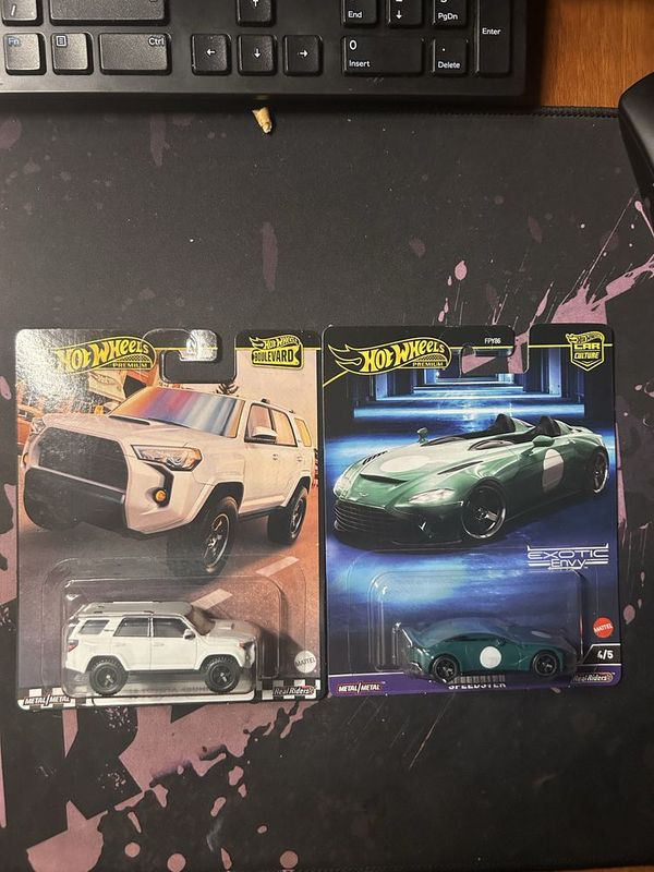 Срочно продаются Hot Wheels Premium Срочно продаются Hot Wheels Premium