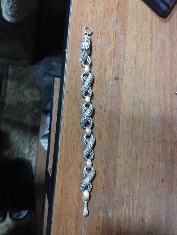 Продам серебряный браслет Продам серебряный браслет