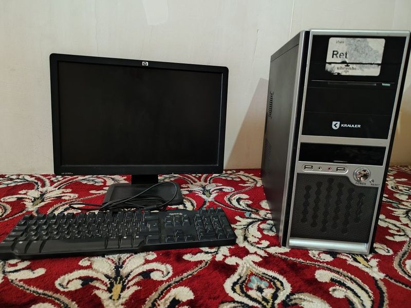 HP LE1901w stolni HP LE1901w stolni
