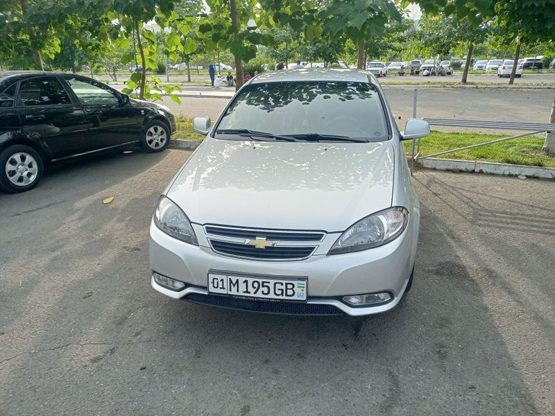 Chevrolet Lacetti Gentra сотилади. Chevrolet Lacetti Gentra сотилади.