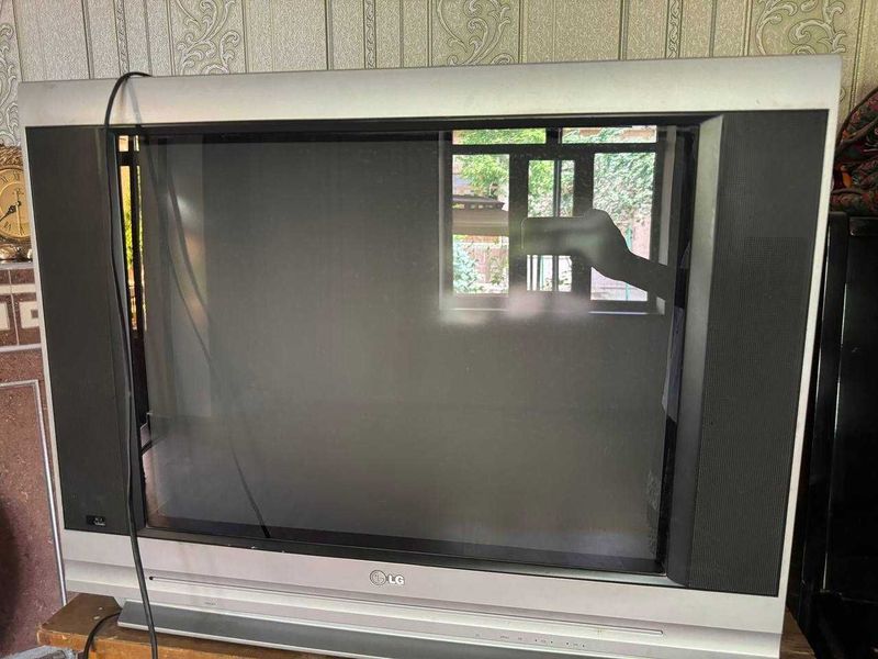Продается телевизор LG. LG Телевизори сотилади Продается телевизор LG. LG Телевизори сотилади