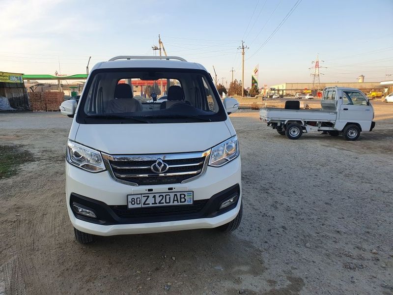 Changan мини грузовик метан гази бор .пробег 14000 км Changan мини грузовик метан гази бор .пробег 14000 км
