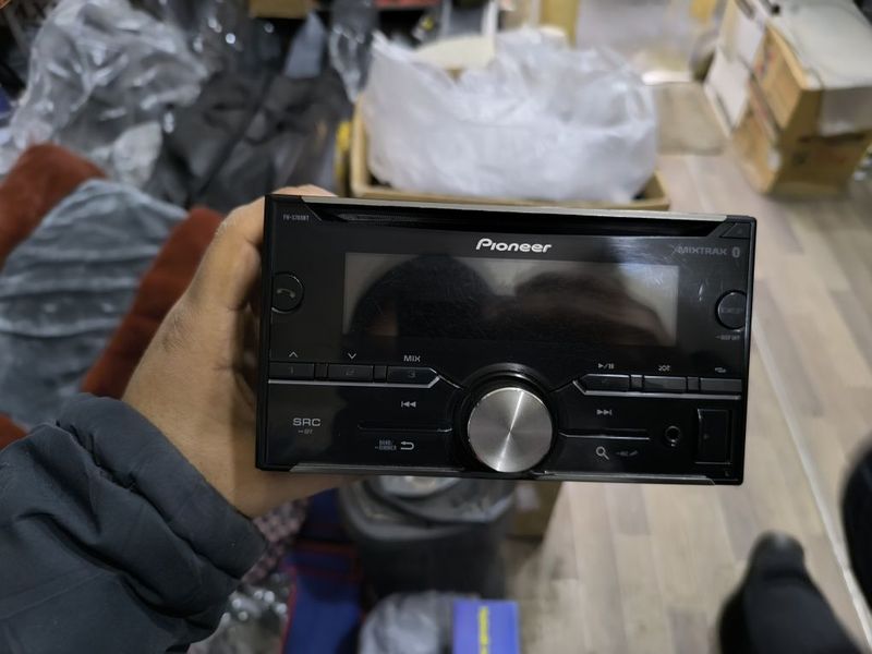 Pioneer DEH-S705BT магнитола