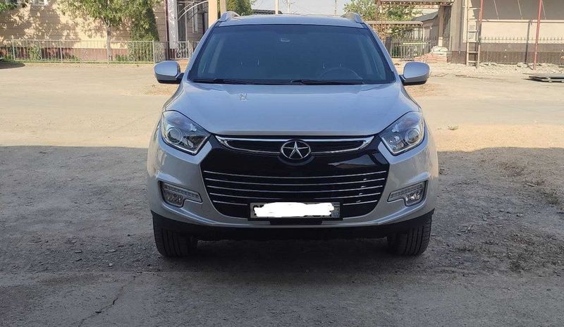 Машина JAC S5 LUXURY 2.0 MT5 Машина JAC S5 LUXURY 2.0 MT5