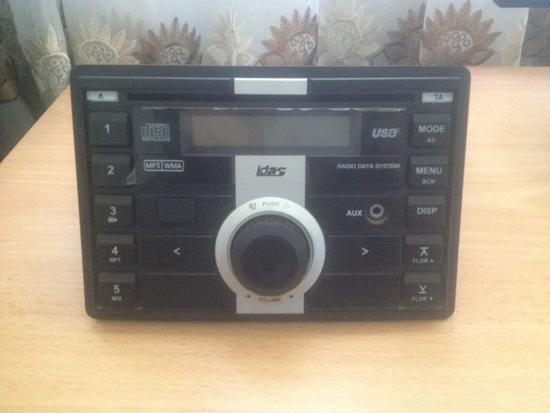 Автомагнитола idas USB mp3