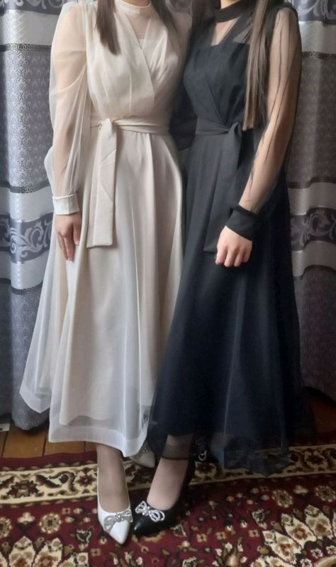Ayollar uchun vecherni ko'ylak