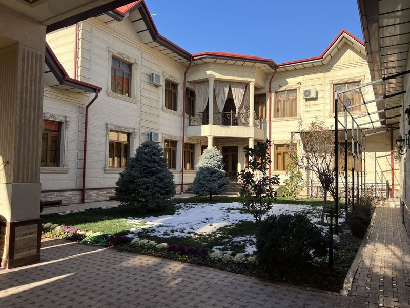 СРОЧНО!!! Продается Хувайдо махалля 6,54 сотих 10 та хона 5 та санузел