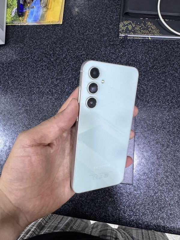 samsung s23 fe pamit 6.128g holati ideal karopka dak bor iwlawi zor samsung s23 fe pamit 6.128g holati ideal karopka dak bor iwlawi zor