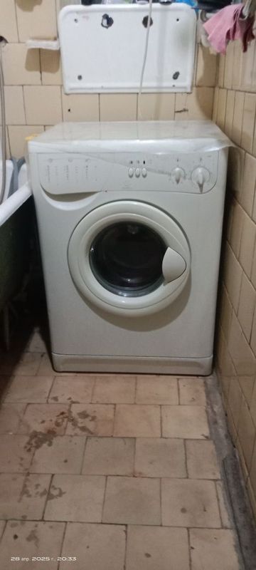Продам стиральную машинку Продам стиральную машинку