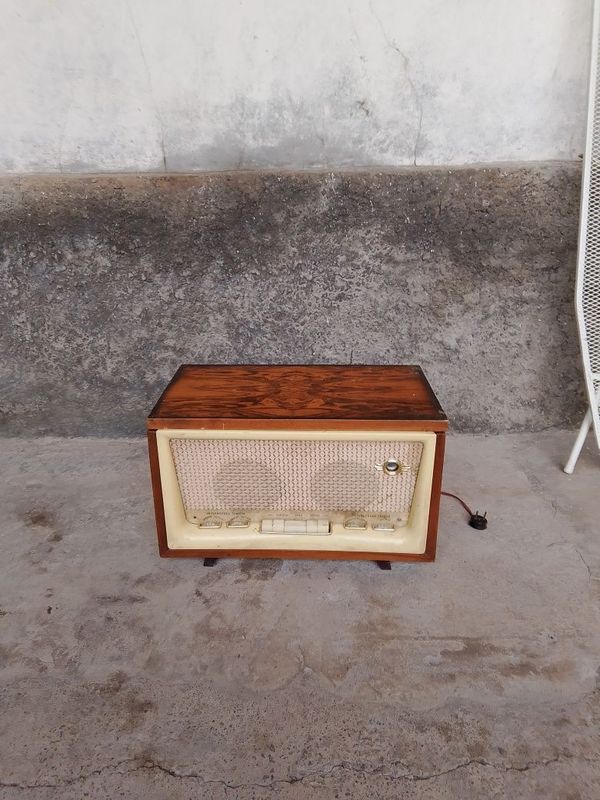 Radio priyomnik. Radio priyomnik.