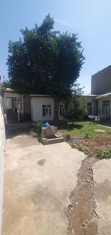 Sagbon chorsuda hovli sotiladi Sagbon chorsuda hovli sotiladi