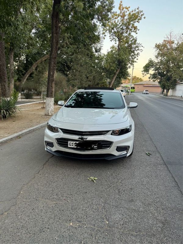 Malibu 2 2.4 LT Malibu 2 2.4 LT