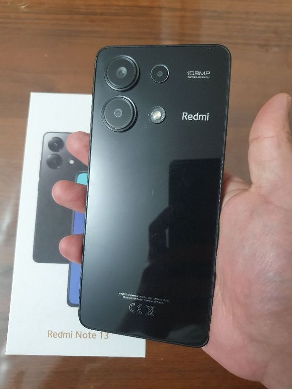 Srochna sotiladi Xiaomi Redmi Note 13 8+4/128Gb 2024 yil telefoni